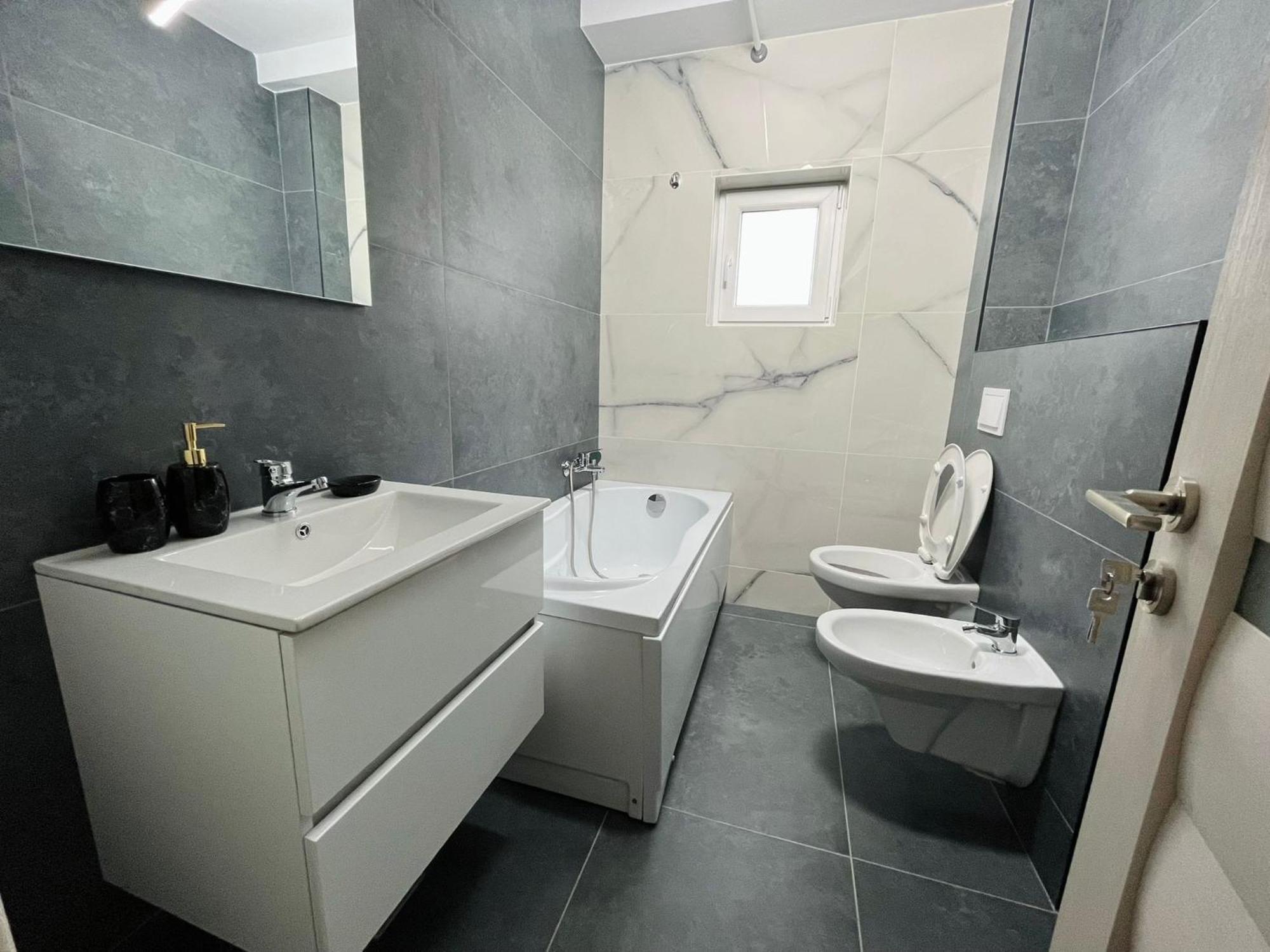 Superb Apartment 35 Voucere Vacanta Zero74Unu236Optsute Iasi Extérieur photo